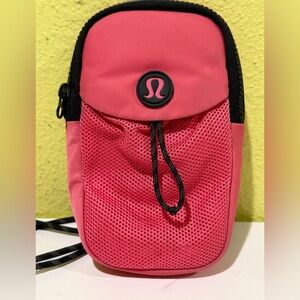 ⭐️ Lululemon Pink Crossbody Bag